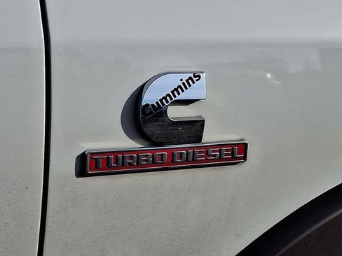 Used 2019 RAM 2500 Limited image 12