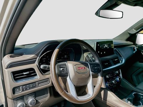 Used 2022 GMC Yukon SLT w/ SLT Premium Package RWD image 12