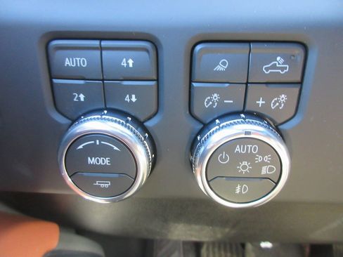 New 2026 GMC Sierra 2500 Denali Ultimate image 18