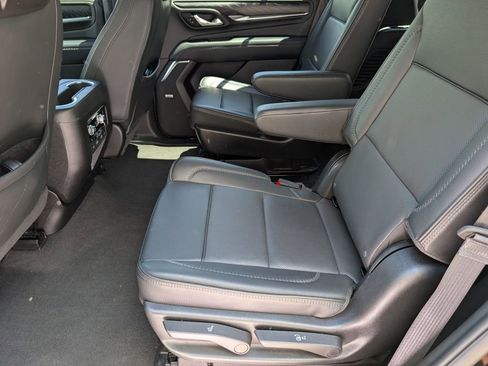 Used 2023 GMC Yukon Denali w/ Advanced Technology Package AWD/4WD image 20