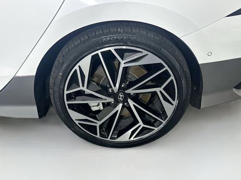 Used 2023 Hyundai Ioniq 6 Limited image 11