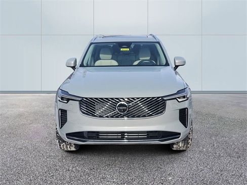 New 2026 Volvo XC90 T8 Ultra image 2