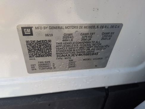 Used 2019 Chevrolet Equinox LT w/ Driver Convenience Package FWD image 34
