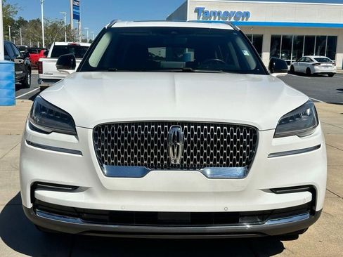 Used 2023 Lincoln Aviator Reserve AWD/4WD image 2