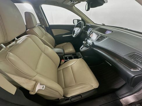 Used 2016 Honda CR-V Touring image 31