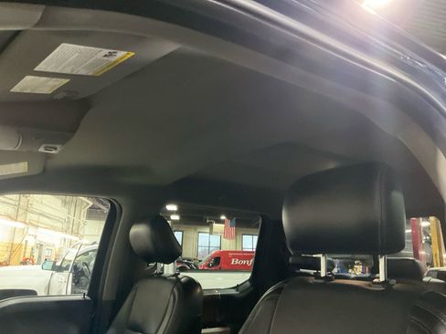 Used 2018 Ford F150 Lariat w/ Equipment Group 502A Luxury image 16