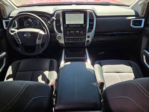 Certified 2022 Nissan Titan SV w/ SV Convenience Package RWD image 14
