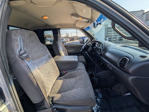 Used 2001 Dodge Ram 3500 Truck 4x4 Quad Cab image 11