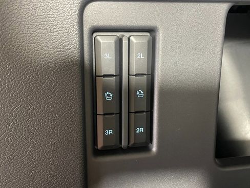 Used 2024 Ford Expedition Limited image 8