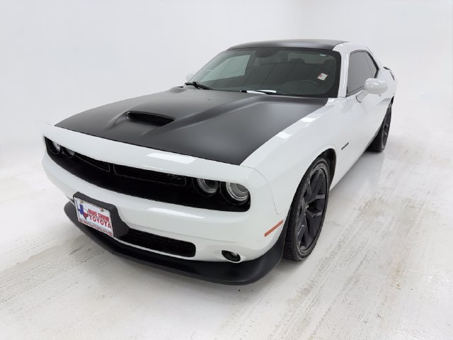 Used 2020 Dodge Challenger R/T w/ Blacktop Package RWD image 4