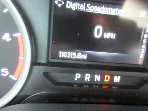 Used 2022 Ford F350 XLT w/ XLT Premium Package AWD/4WD image 30