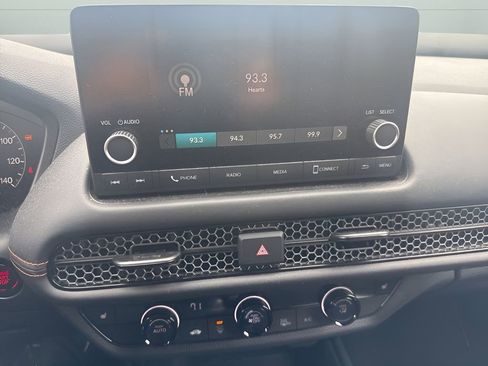 Used 2024 Honda HR-V Sport image 10