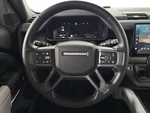 Used 2025 Land Rover Defender 110 X-Dynamic SE AWD/4WD image 19