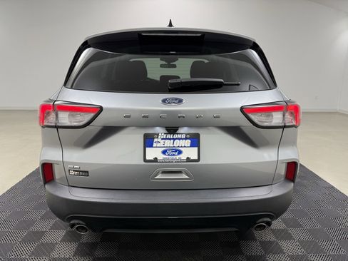 Used 2021 Ford Escape SE w/ SE Sport Appearance Package image 6