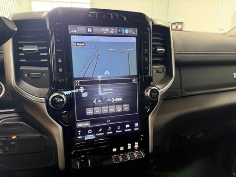 Used 2024 RAM 2500 Laramie w/ Safety Group AWD/4WD image 19