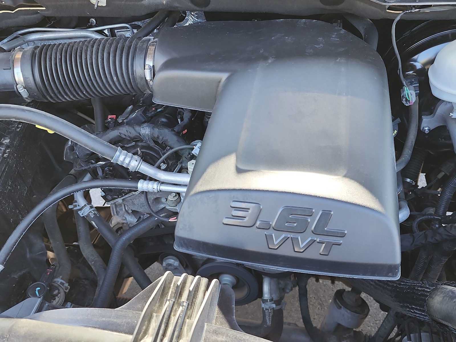 Used 2024 RAM 1500 Classic SLT RWD image 21