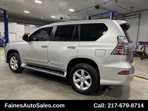 Used 2016 Lexus GX 460 Premium w/ Navigation Package image 13