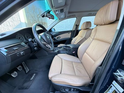 Used 2009 BMW 535i xDrive Wagon image 12