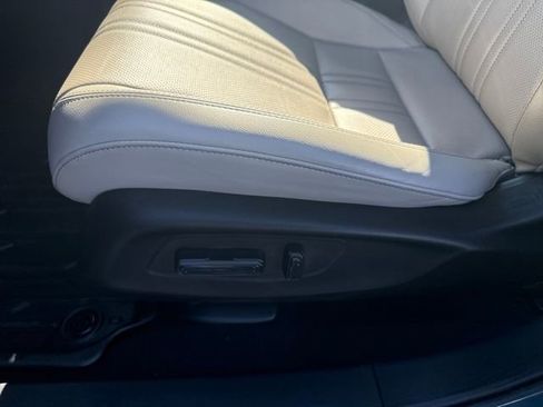 Certified 2023 Honda HR-V EX-L image 11