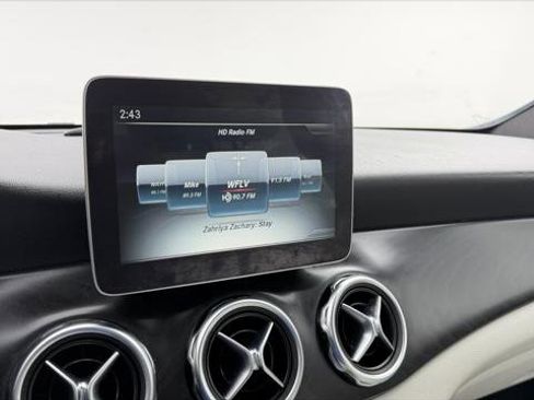 Used 2018 Mercedes-Benz GLA 250 4MATIC image 28