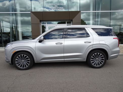 Used 2024 Hyundai Palisade Calligraphy AWD/4WD image 2