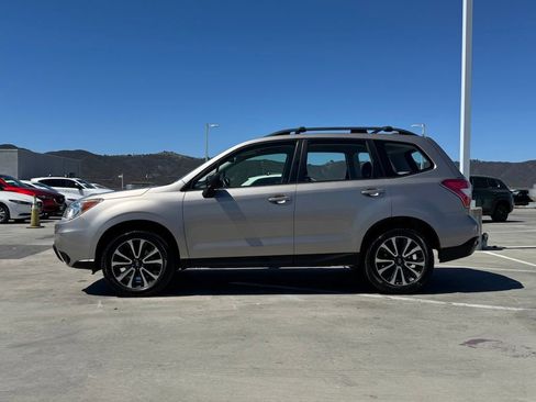 Used 2016 Subaru Forester 2.5i w/ Alloy Wheel Package AWD/4WD image 6