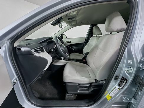 Certified 2022 Toyota Corolla Cross LE FWD image 20