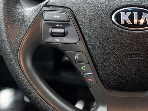 Used 2017 Kia Forte LX FWD image 16