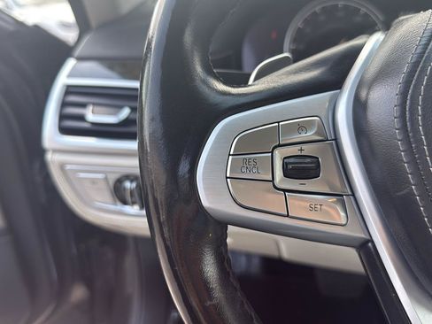 Used 2018 BMW 750i xDrive AWD/4WD image 18