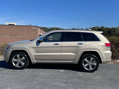 Used 2014 Jeep Grand Cherokee Overland w/ Trailer Tow Group IV RWD image 5