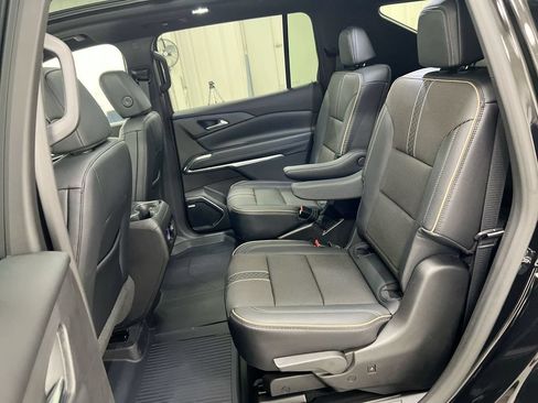 Used 2026 Chevrolet Traverse High Country w/ LPO, Floor Liner Package AWD/4WD image 24