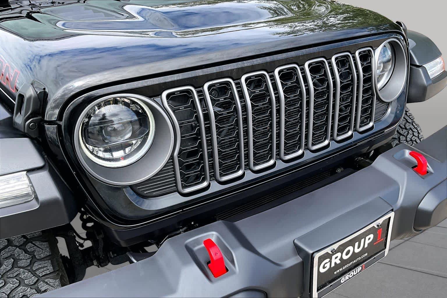 Used 2026 Jeep Wrangler Unlimited Rubicon AWD/4WD image 29