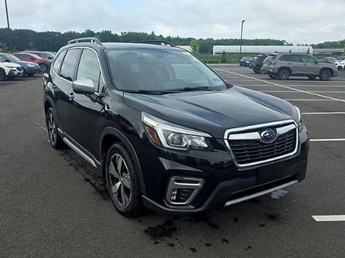 Used 2020 Subaru Forester Touring AWD/4WD image 3