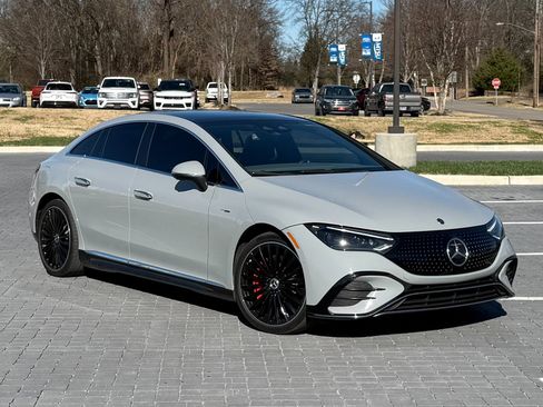 Used 2023 Mercedes-Benz EQE 500 4MATIC Sedan image 1