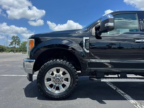 Used 2018 Ford F250 Lariat w/ Lariat Ultimate Package AWD/4WD image 9