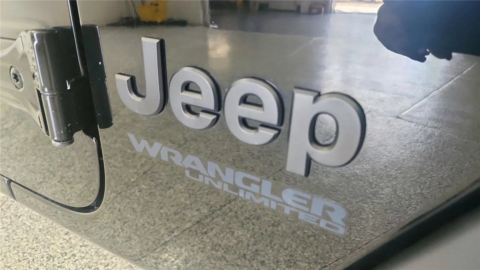 Used 2022 Jeep Wrangler Unlimited Sport AWD/4WD image 17