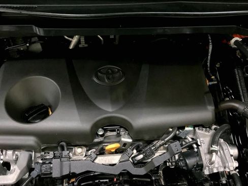 Used 2024 Toyota Sienna Limited AWD/4WD image 32