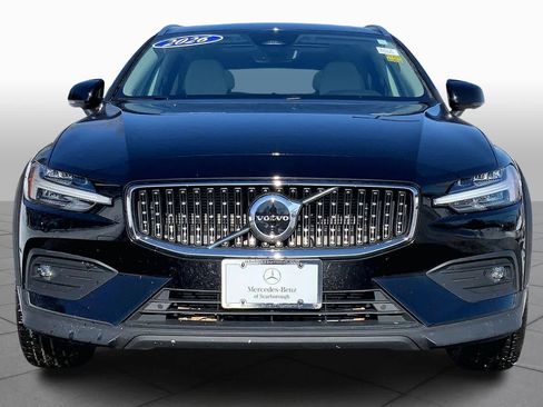Used 2026 Volvo V60 B5 Cross Country Plus w/ Protection Package Premier image 4