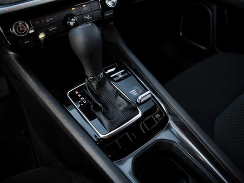 Used 2024 Jeep Compass Sport image 19