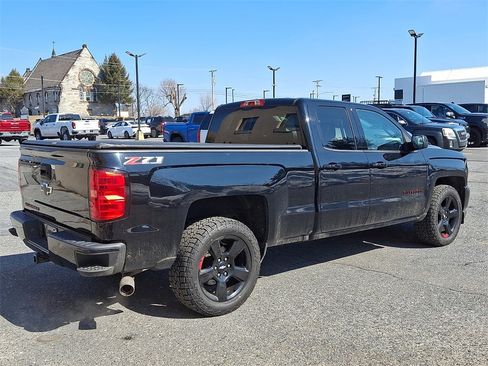Used 2018 Chevrolet Silverado 1500 LT w/ Redline Edition image 6