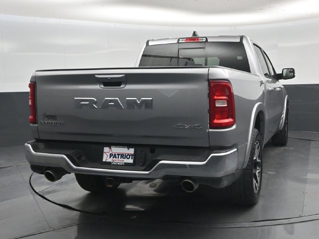 Used 2025 RAM 1500 Laramie AWD/4WD image 2