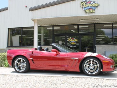 Used 2011 Chevrolet Corvette Grand Sport w/ Preferred Equipment Group RWD image 24