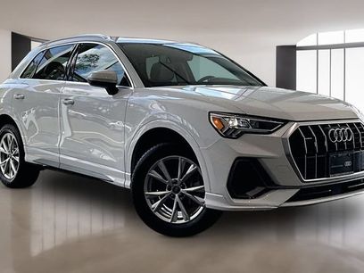Used 2024 Audi Q3 2.0T Premium w/ Convenience Package