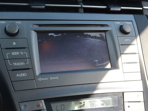 Used 2013 Toyota Prius Three w/ Solar Roof Pkg FWD image 35