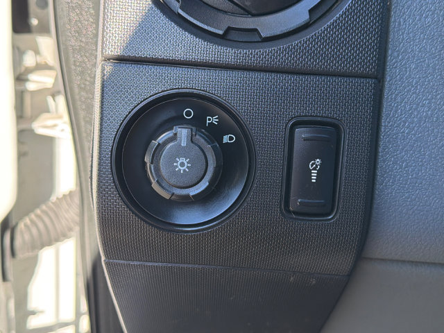 Used 2016 Ford F550 2WD Regular Cab Super Duty image 24