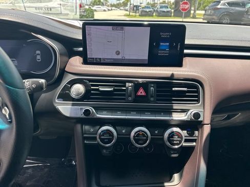 Used 2022 Genesis G70 2.0T w/ Prestige Package RWD image 16