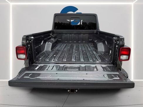 Used 2021 Jeep Gladiator Sport AWD/4WD image 25