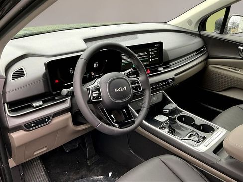 New 2026 Kia Carnival EX FWD image 7