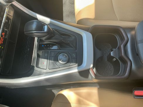 Certified 2021 Toyota RAV4 Limited AWD/4WD image 15