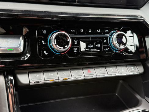 New 2026 GMC Sierra 1500 AT4X AWD/4WD image 37